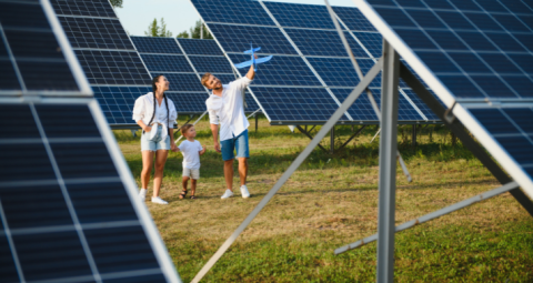 Panneaux solaire et famille